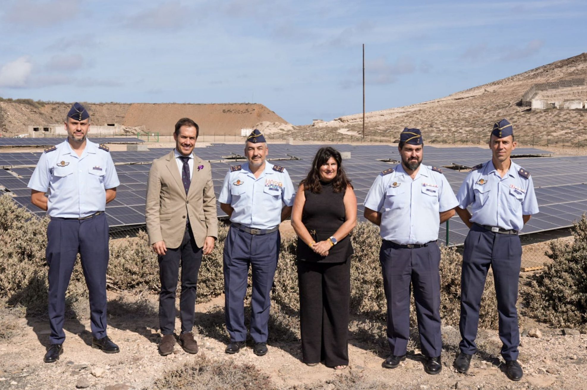 251124. NP. Transicion Ecologica presenta la planta Solar Fotovoltaica de la Base Aerea de Gando de 118 MW de potencia 1 scaled e1732551604204