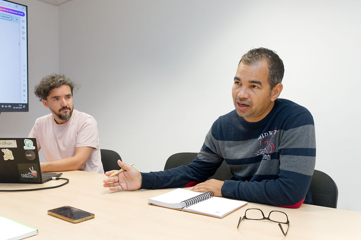 Prof invit Cristian Olivares 07